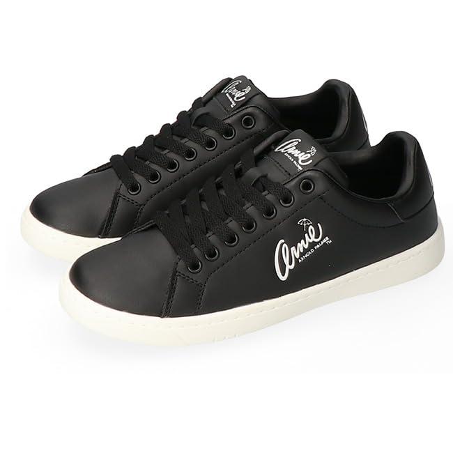 Injection-molded shoes