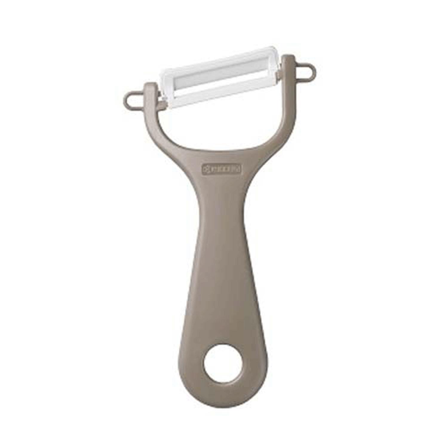 Kyocera Ceramic Peeler Rust-Free Easy Care Peeler Latte Beige Diagonal Blade Type Lightweight Sharp Feel Long-Lasting Sharpness Does Not Transfer Metal Flavors Disinfecting and Bleaching OK CP-NA08LBG